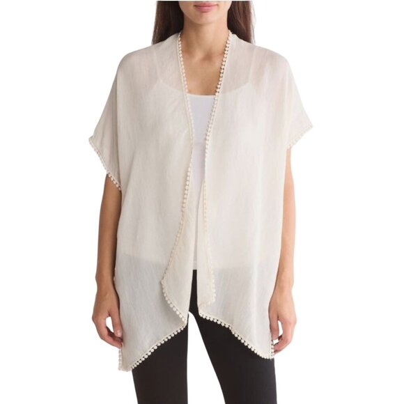 NEW Steve Madden Lace Inset Ruana in Ivory, OS, Crotchet Kimono Cardigan - Picture 2 of 8